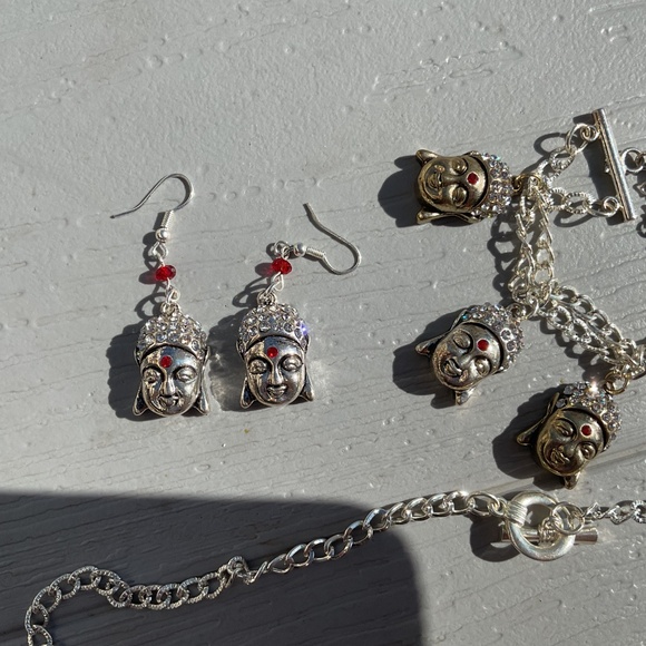 Buddha necklace earrings bracelet set new silvertone goldtone red crystal - Picture 4 of 11
